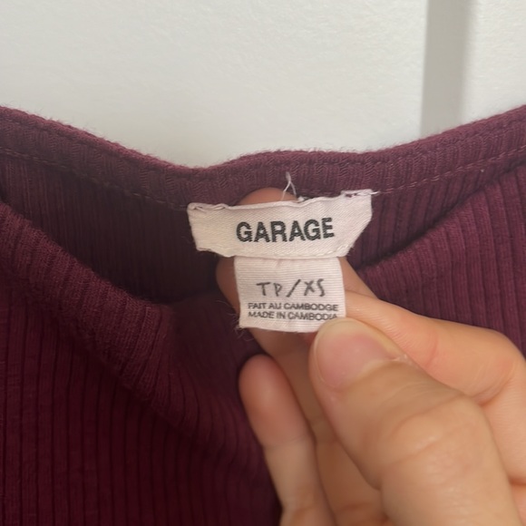 XS purple Garage tank top - Picture 3 of 3